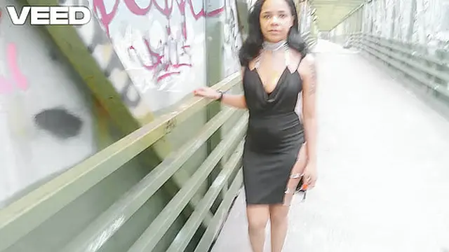 Motorcycle biker gives blowjob to random cock🌭 in public