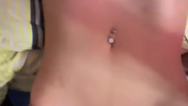 Amiga de mi novia me pone en cuatro en fiesta &mdash;  grita como zorra en medio de la diversión