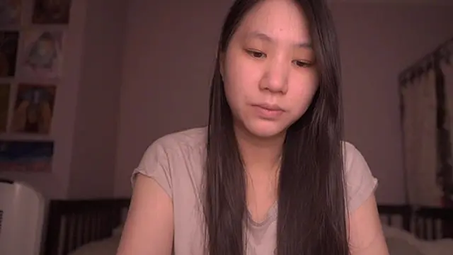 Teen Girl Enters Room With Elderly Man - Cute Asian ASMR - 1 Kings 1-2