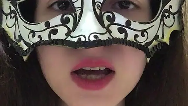 ФЕМДОМ Нюхай мою грязную жопу и вылизывай мою прямую кишку! Нравится &mdash;  сука?!