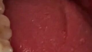 JanaSparksxx swallows whole gummies for her vore fans