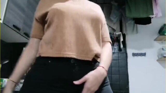 Latina beauty gets a rough ride in XXX porno