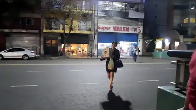 45 Perla Lopez esposa ninfomana va al mercado mientras dos maridos trabajan